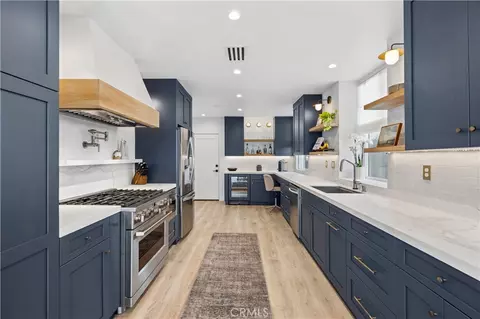 132 E 23rd St, Costa Mesa, CA 92627
