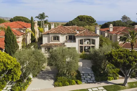 10 Pelican Pt, Newport Coast, CA 92657