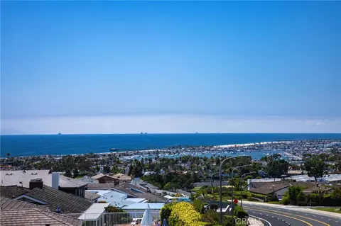 1039 Tiller Way, Corona Del Mar, CA 92625
