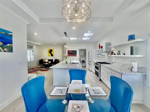 252 Mayflower, Newport Beach, CA 92660