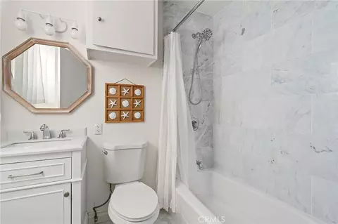 Bath - 20 Pacific Ave, Surfside, CA 90743 photo 2 of 3