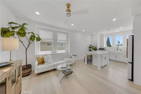 17961 Conch Ln, Huntington Beach, CA 92646