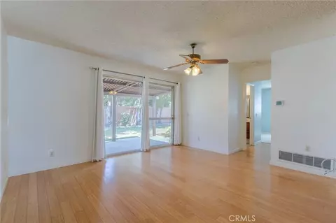 Living - 125 Clove, Brea, CA 92821 photo 3 of 12
