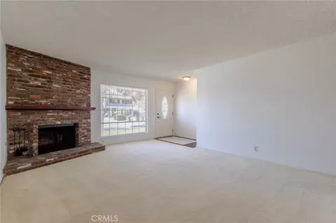 Living - 125 Clove, Brea, CA 92821 photo 11 of 12