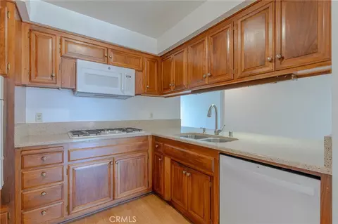 Kitchen - 125 Clove, Brea, CA 92821 photo 3 of 4