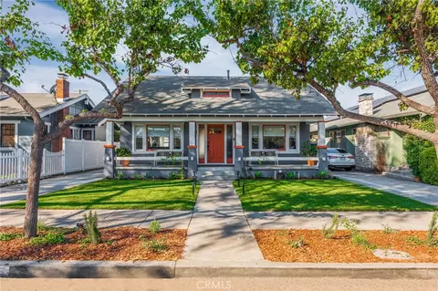 Exterior - 731 Junipero Ave, Long Beach, CA 90804 photo 1 of 11