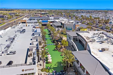 View/Area - 731 Junipero Ave, Long Beach, CA 90804 photo 4 of 4