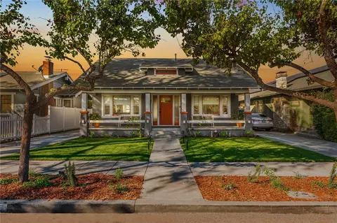 Exterior - 731 Junipero Ave, Long Beach, CA 90804 photo 2 of 11