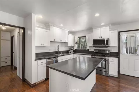 Kitchen - 331 E Silva, Long Beach, CA 90805 photo 3 of 3