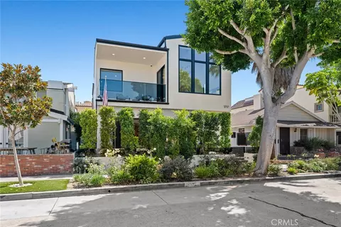 1717 E Ocean Blvd, Newport Beach, CA 92661