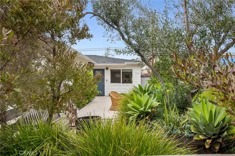 782 W 18th St, Costa Mesa, CA 92627