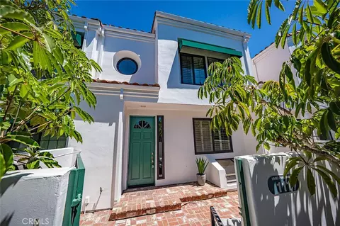 19462 Pompano Ln #111, Huntington Beach, CA 92648