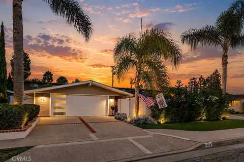 412 Princeton Dr, Costa Mesa, CA 92626