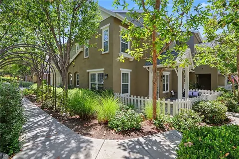 78 Orange Blossom Cir, Ladera Ranch, CA 92694