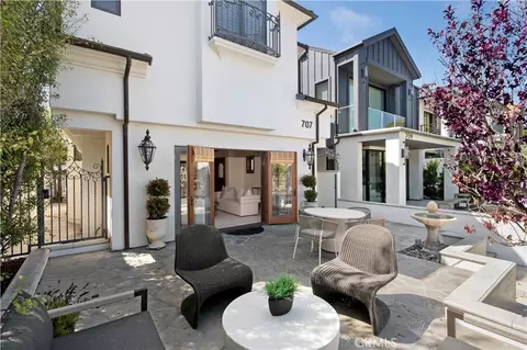 707 Larkspur Ave, Corona Del Mar, CA 92625