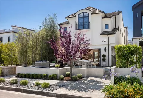 707 Larkspur Ave, Corona Del Mar, CA 92625