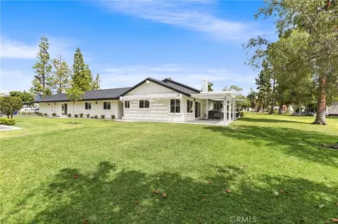 24142 Minnetonka Ln, Lake Forest, CA 92630