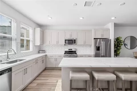 Kitchen - 825 S Grable, Orange, CA 92868 photo 2 of 2