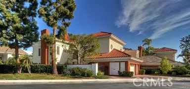 2 Belcourt, Newport Beach, CA 92660