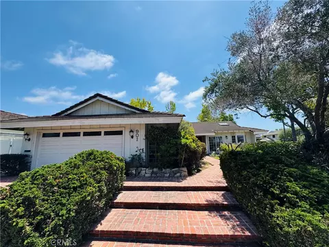901 Cercis Pl, Newport Beach, CA 92660