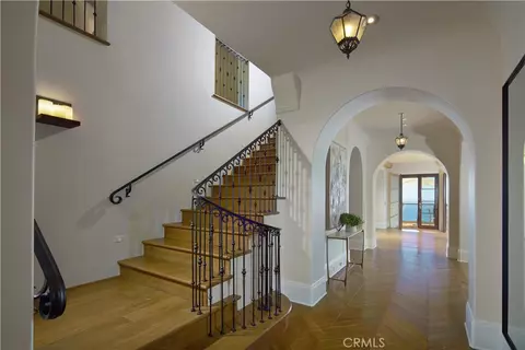 Entry Way - 49 Beach View Ave, Dana Point, CA 92629 photo 4 of 9