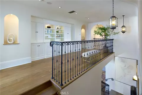 Entry Way - 49 Beach View Ave, Dana Point, CA 92629 photo 7 of 9