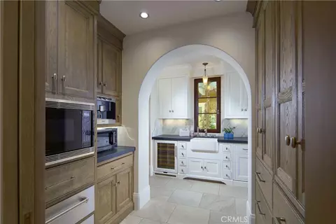 Kitchen - 49 Beach View Ave, Dana Point, CA 92629 photo 1 of 4