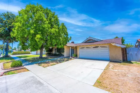 2023 S Janette Ln, Anaheim, CA 92802