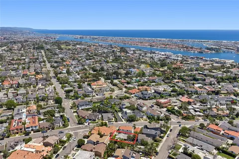 3214 Broad St, Newport Beach, CA 92663