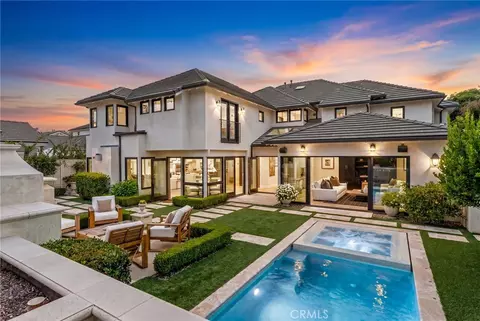 1807 Newport Hls E, Newport Beach, CA 92660