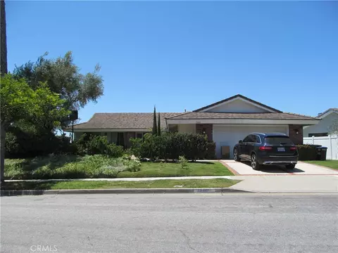 2801 Carob, Newport Beach, CA 92660