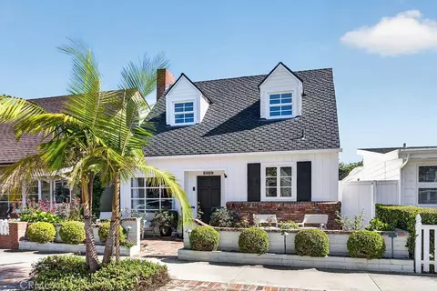 2029 Miramar Dr, Newport Beach, CA 92661
