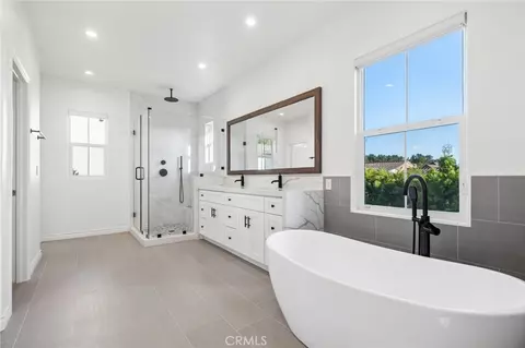 Bath - 62 Logan, Irvine, CA 92620 photo 2 of 6