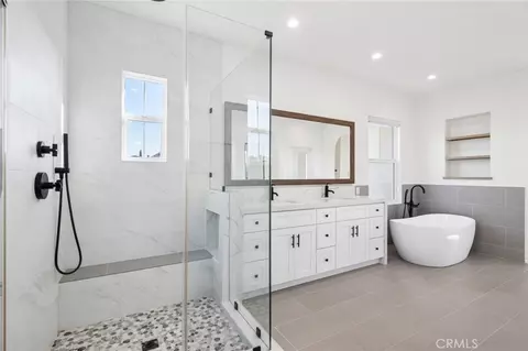 Bath - 62 Logan, Irvine, CA 92620 photo 3 of 6