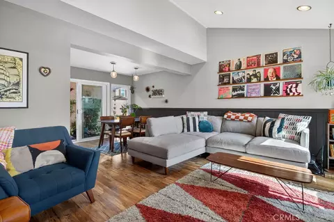 1090 Westward Ln #5, Costa Mesa, CA 92627