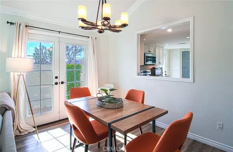 Dining - 2541 N River Trl, Orange, CA 92865 photo 2 of 2
