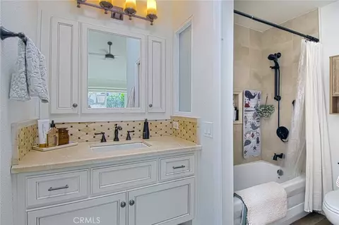 Bath - 2541 N River Trl, Orange, CA 92865 photo 2 of 2