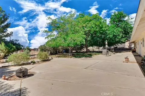 Exterior - 14347 Willow, Hesperia, CA 92345 photo 7 of 11