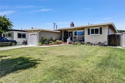 6141 E Huntdale St E, Long Beach, CA 90808