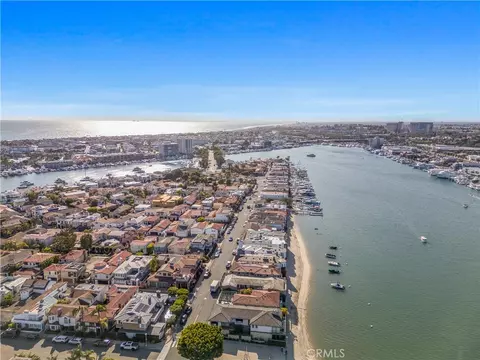 202 Via Cordova, Newport Beach, CA 92663