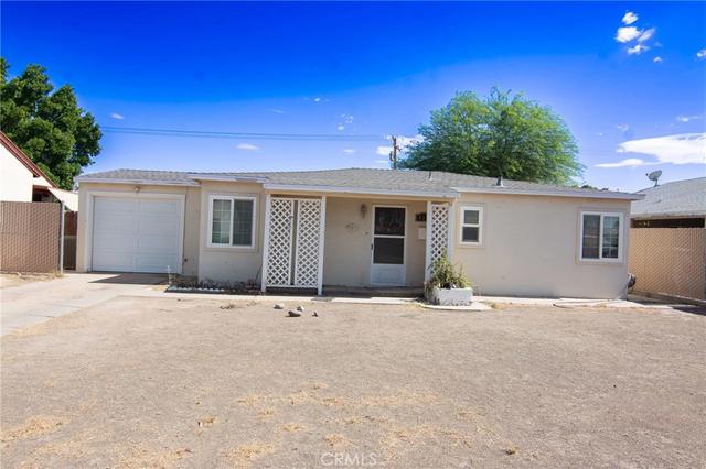414 W C, Brawley, CA 92227
