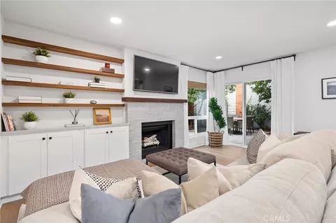 101 Aspen, Costa Mesa, CA 92627