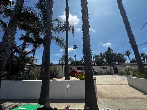 327 Santa Isabel, Newport Beach, CA 92660