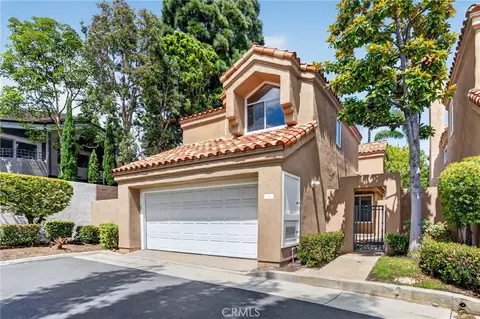 1 Cormorant Cir, Newport Beach, CA 92660
