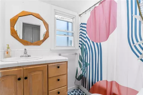 Bath - 53 Surfside, Surfside, CA 90743 photo 1 of 2
