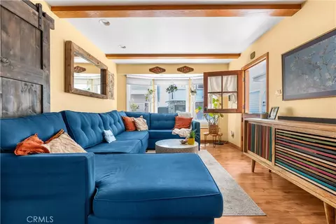 Living - 53 Surfside, Surfside, CA 90743 photo 3 of 5