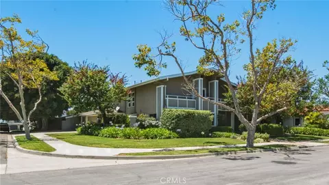 3051 Capri, Costa Mesa, CA 92626
