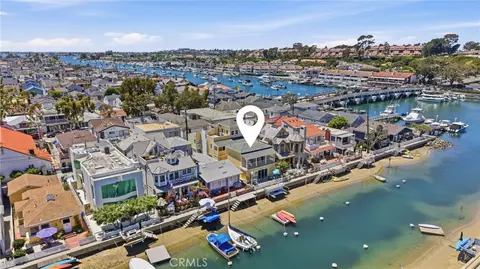325 Grand Canal, Newport Beach, CA 92662