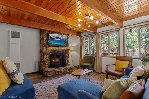 Living - 1104 Robinhood, Big Bear City, CA 92314 photo 2 of 4