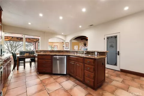 Kitchen - 3838 Foxglove, Fallbrook, CA 92028 photo 7 of 7